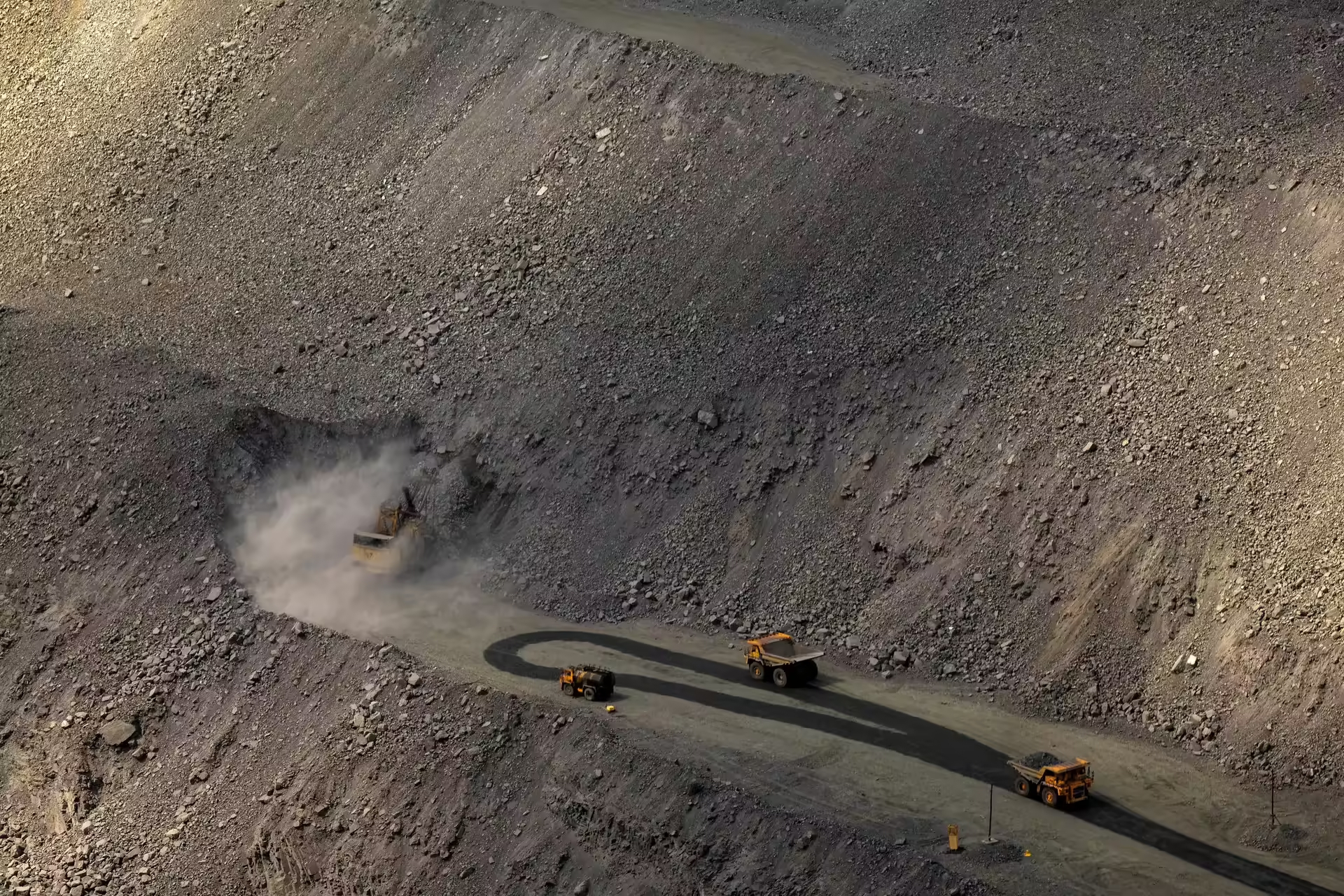 Iron ore eases on firm Australia supply outlook, China demand cushions fall