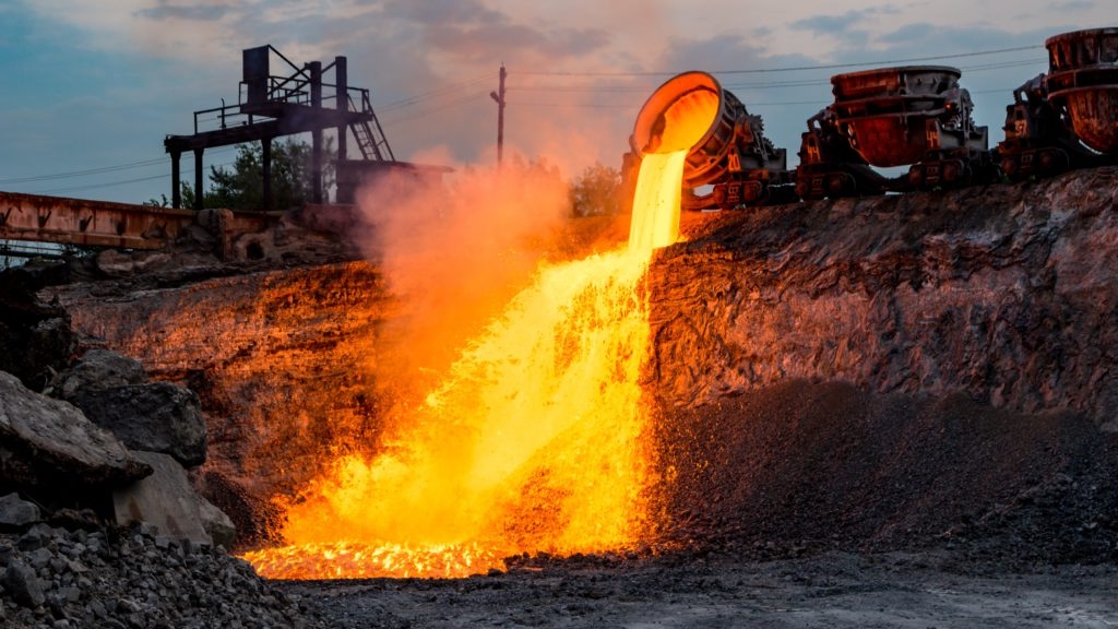 Iron ore price slides on weak Chinese demand