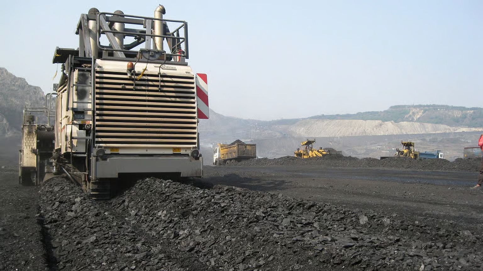 Coal India Enters Into Pact With Ircon For Development Of Rail Infrastructure